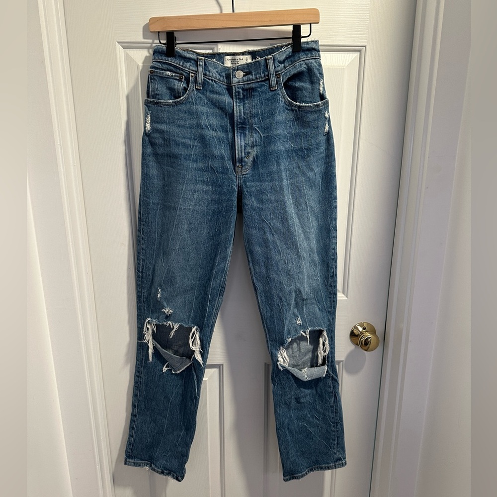 Distressed Abercrombie & Fitch 90s Straight Ultra High Rise Jean